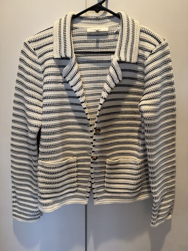 Bnwt frame the crochet - bnwt,